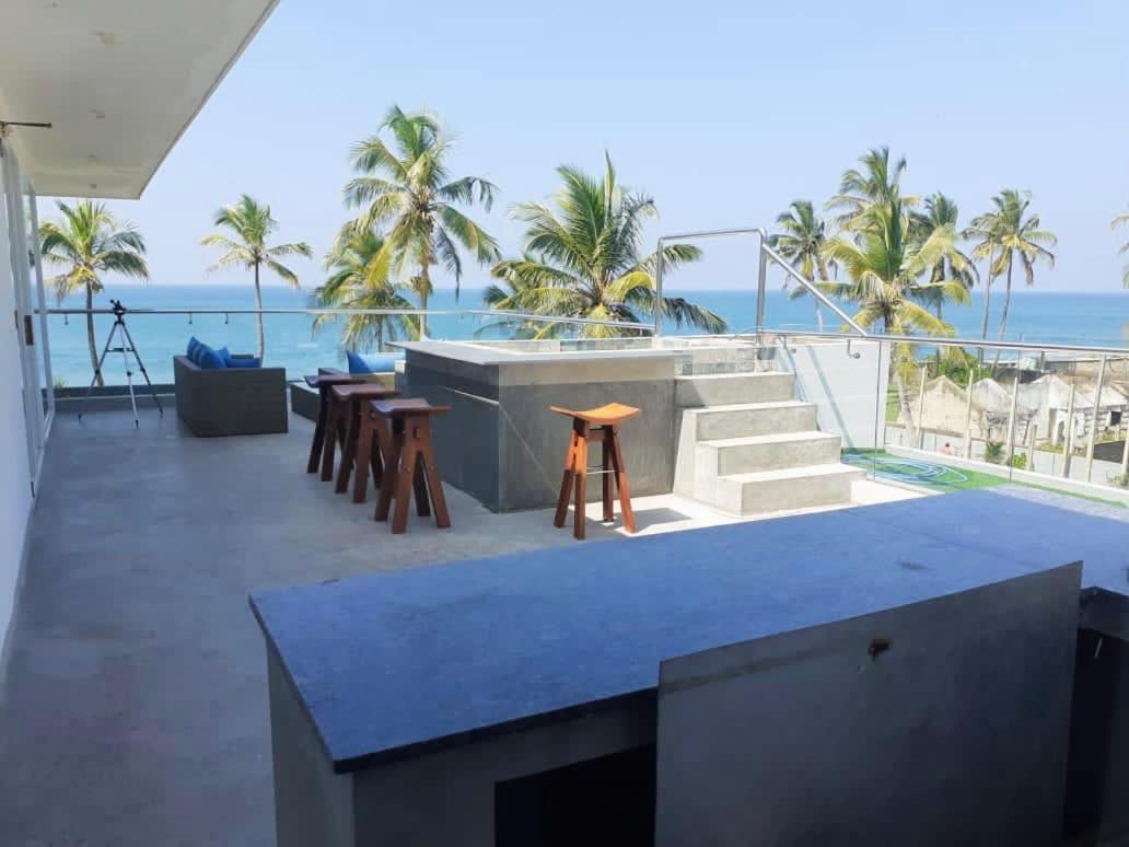 The Lighthouse Negombo Hotel Bagian luar foto