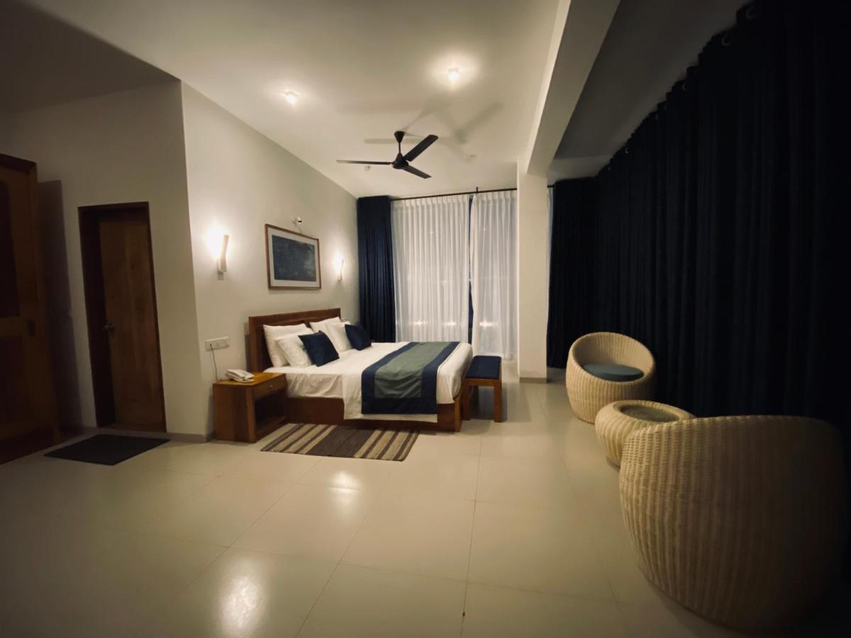 The Lighthouse Negombo Hotel Bagian luar foto