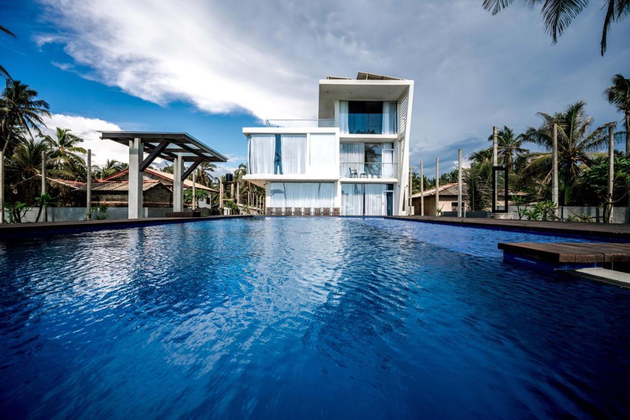 The Lighthouse Negombo Hotel Bagian luar foto
